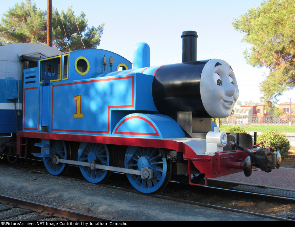 THOMAS 1 standing by at Pinacate...Tidmouth station